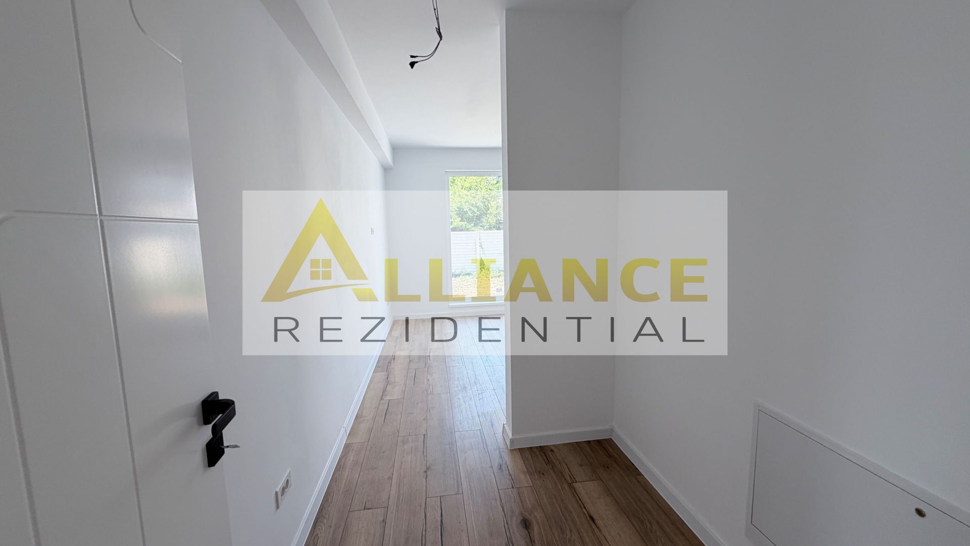 Casa Individuală - 4 camere - 2 bai - 454 mp teren - Poză 7