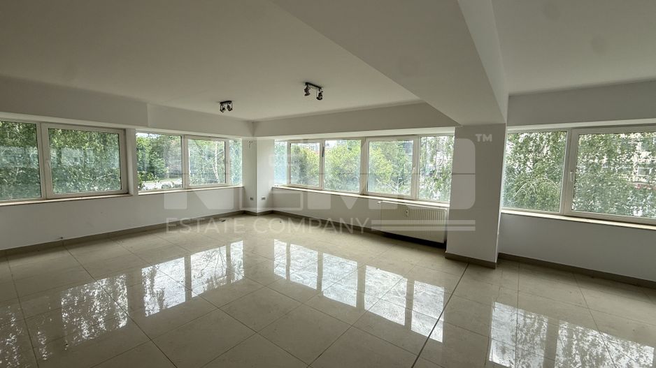 Spatiu comercial 120 mp | Ultracentral Radauti | Vanzare - Poză 14