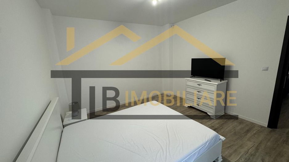 Apartament de 2 camere, 78mp, parcare, zona strazii Revolutiei - Poză 4