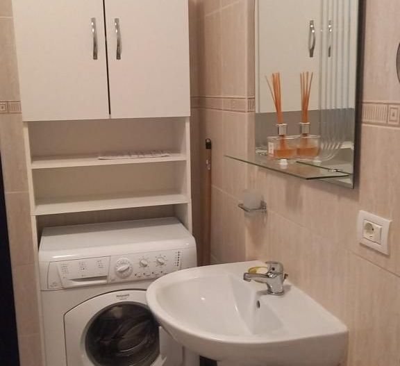 3 cam decomandat, bloc nou, 3 terase, langa Hotel Mariott, centrala - Poză 10