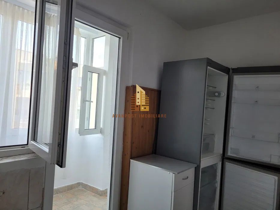 | Apartament cu 2 camere de vanzare | Decomandat | Cartierul Grigorescu | - Poză 4