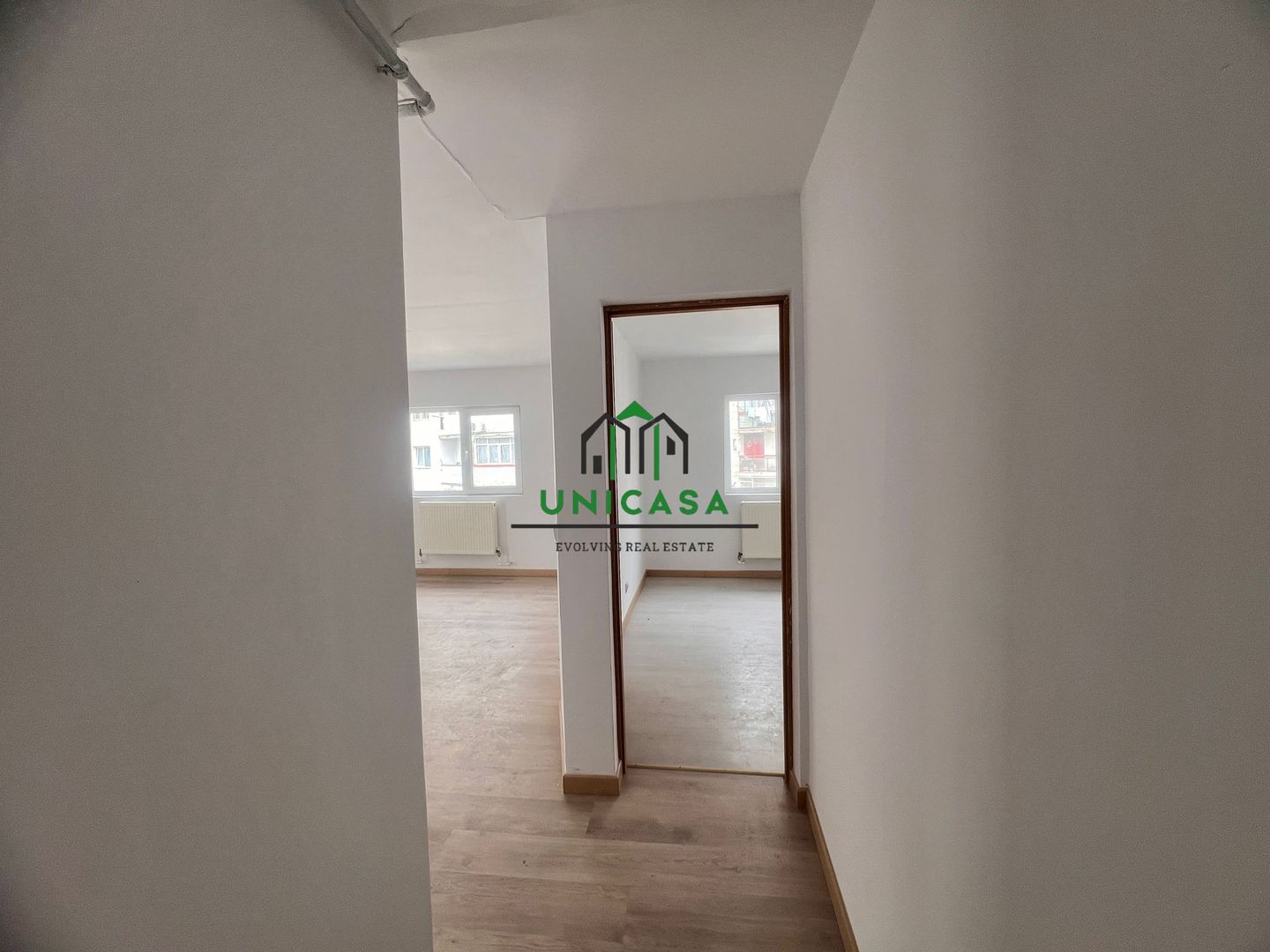 Apartament 2 camere la mansardă/Ostroveni/40.000 € - Poză 2