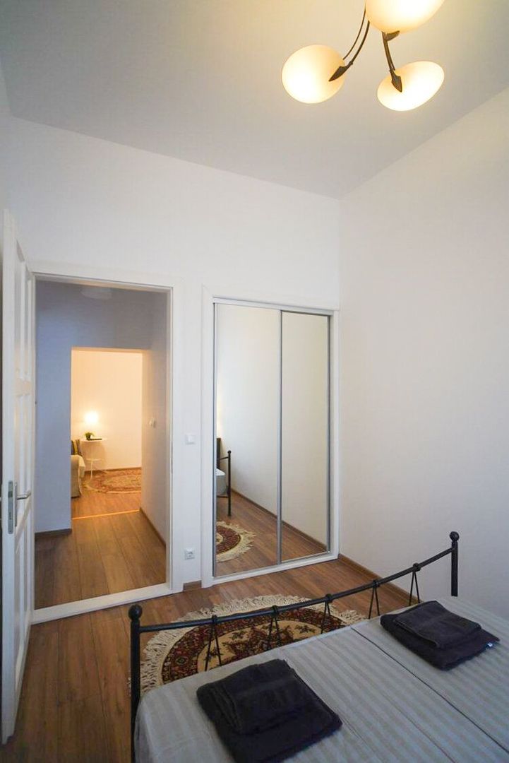 Apartament ultracentral, 2 dormitoare, 58 mp. 120 000 E. Comision 0. - Poză 15