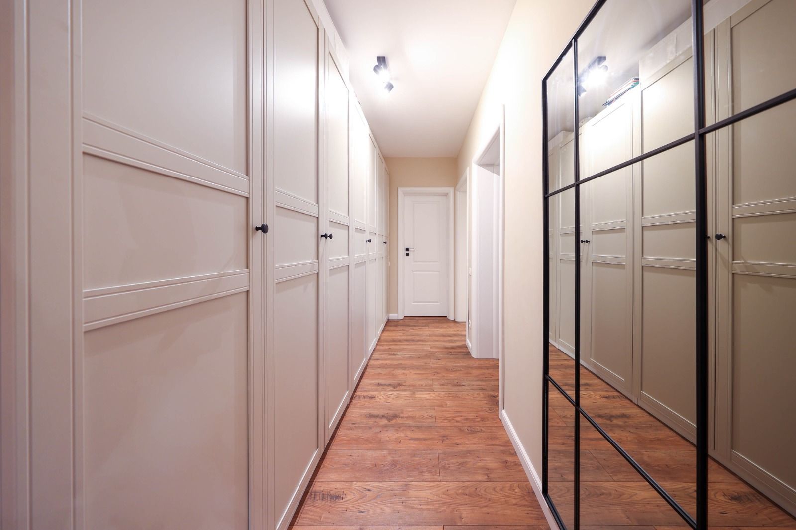 Apartament modern cu 3 camere de vânzare în Complexul Rezidențial Vivamus - Poză 15