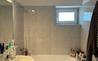 Apartament cu 4 camere in Pajura - Poză 12