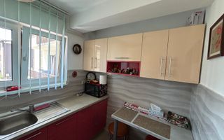 Apartament impecabil 69,5mp 3 camere  2 băi etaj 1 cu loc de parcare - Poză 16