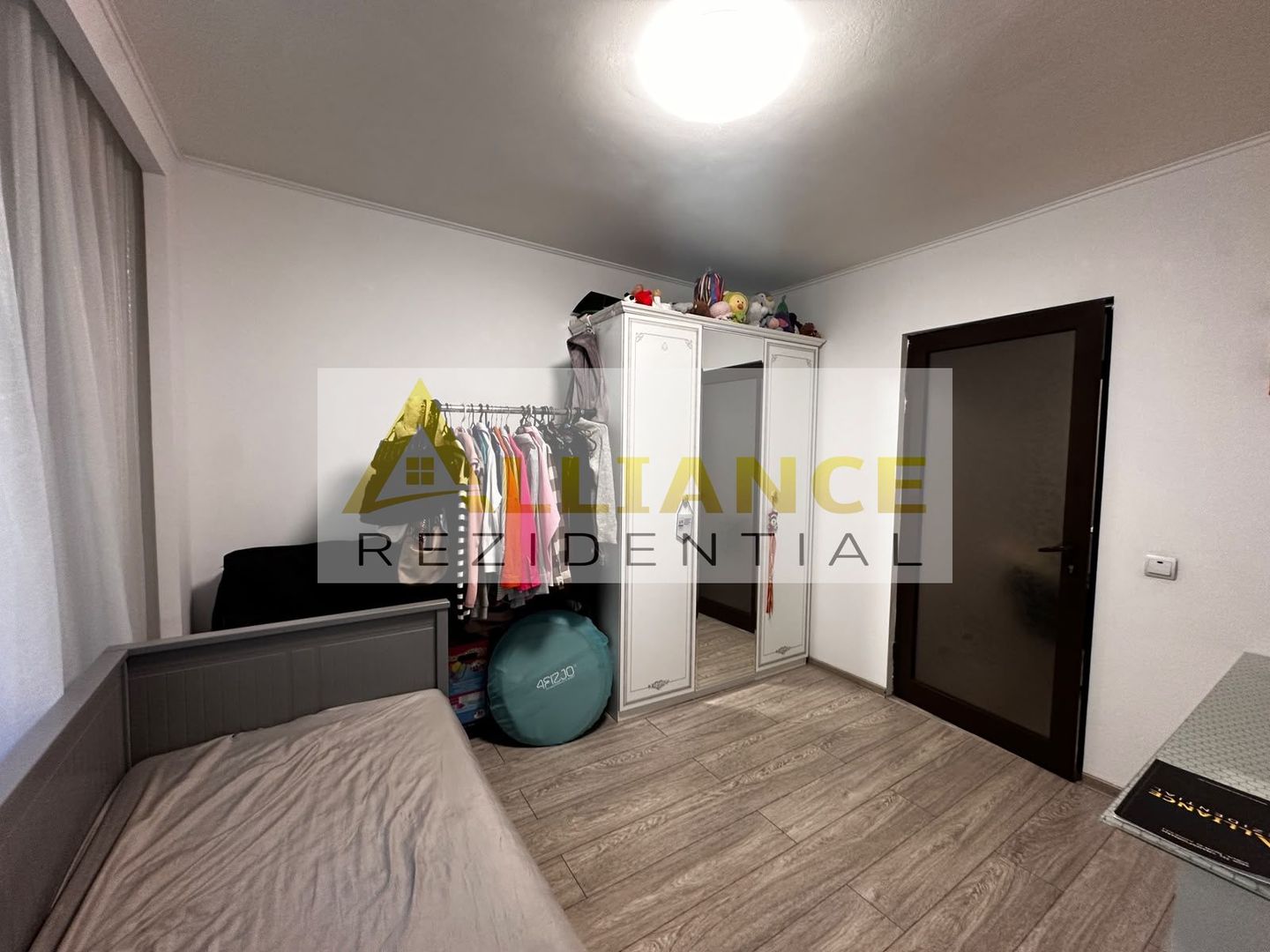 Apartament 3 camere | Aparatorii Patriei | Renovat complet | - Poză 7