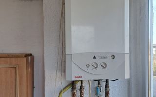 Ap 3 cam, zona Lipovei, etaj 1, centrala - Poză 1