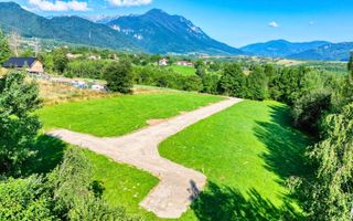 Terenuri în Zărnești–Tohănița, lângă pădure, cu vedere către Piatra Craiului - Poză 1