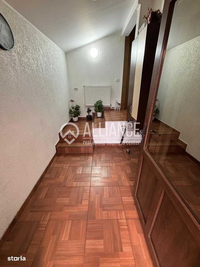 TOMIS MALL(cod04)-Etaj vila 4 camere ultracentral curte privata - Poză 1