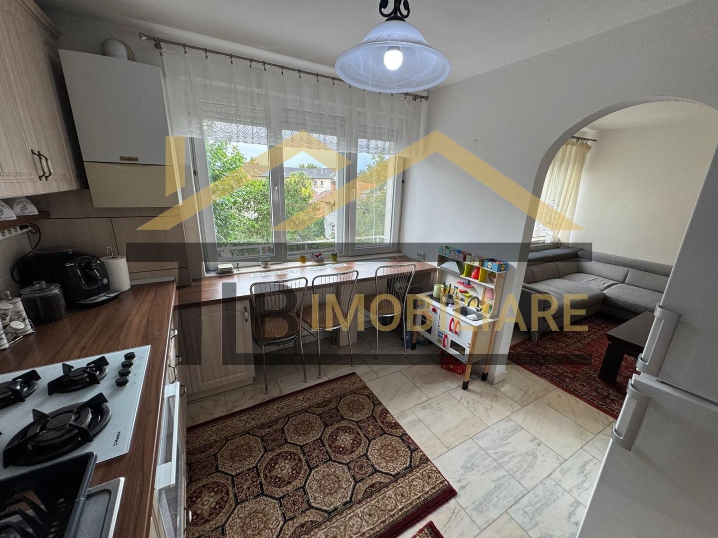 Apartament de 3 camere, garaj, 60mp, zona UltraCentrala - Poză 11