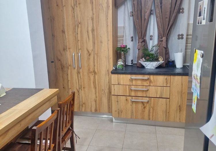 BRASADAS vinde ap 2 cam etaj 4/4 în Micro 16. - Poză 6