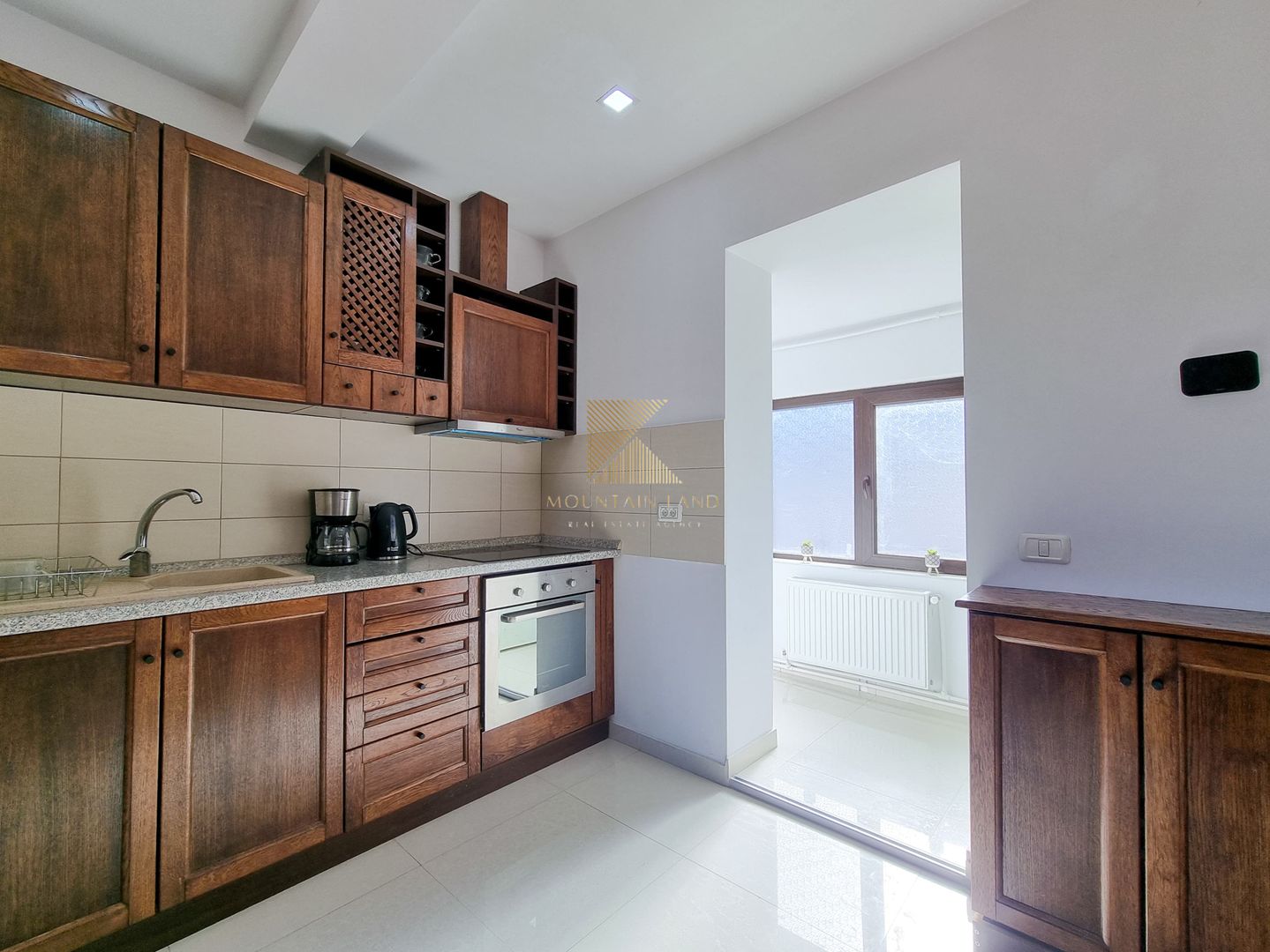 Apartament 3 camere – mobilat complet, vedere superbă,  Centrul Istori - Poză 12