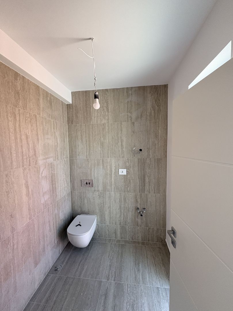 3 CAMERE, ZONA EXCELENTĂ, 2 MINUTE PÂNĂ LA PRINCIPALA - Poză 1