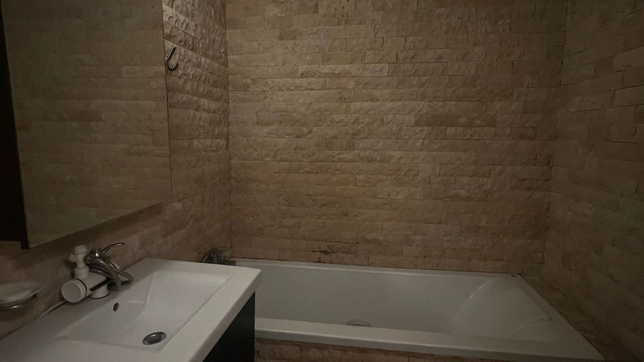 AP. 3 CAMERE RAHOVA, BUCATARIE INCHISA, LOC PARCARE, BLOC REABILITAT - Poză 10