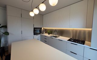 Apartament cu 3 camere, parcare subterană și boxă, Chinteni. - Poză 3