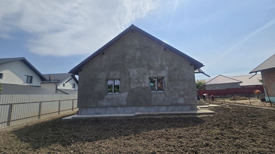 Casă Nouă Modernă de Vânzare –Sărata, Bacău,Confort, Spațiu și Liniste - Poză 3