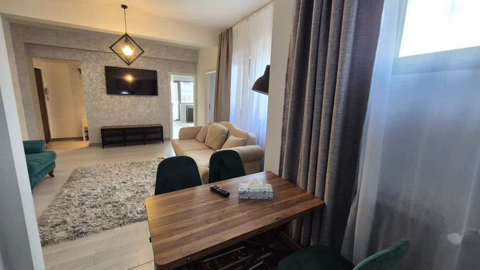 Apartament cu 3 camere - Unirii - Poză 7