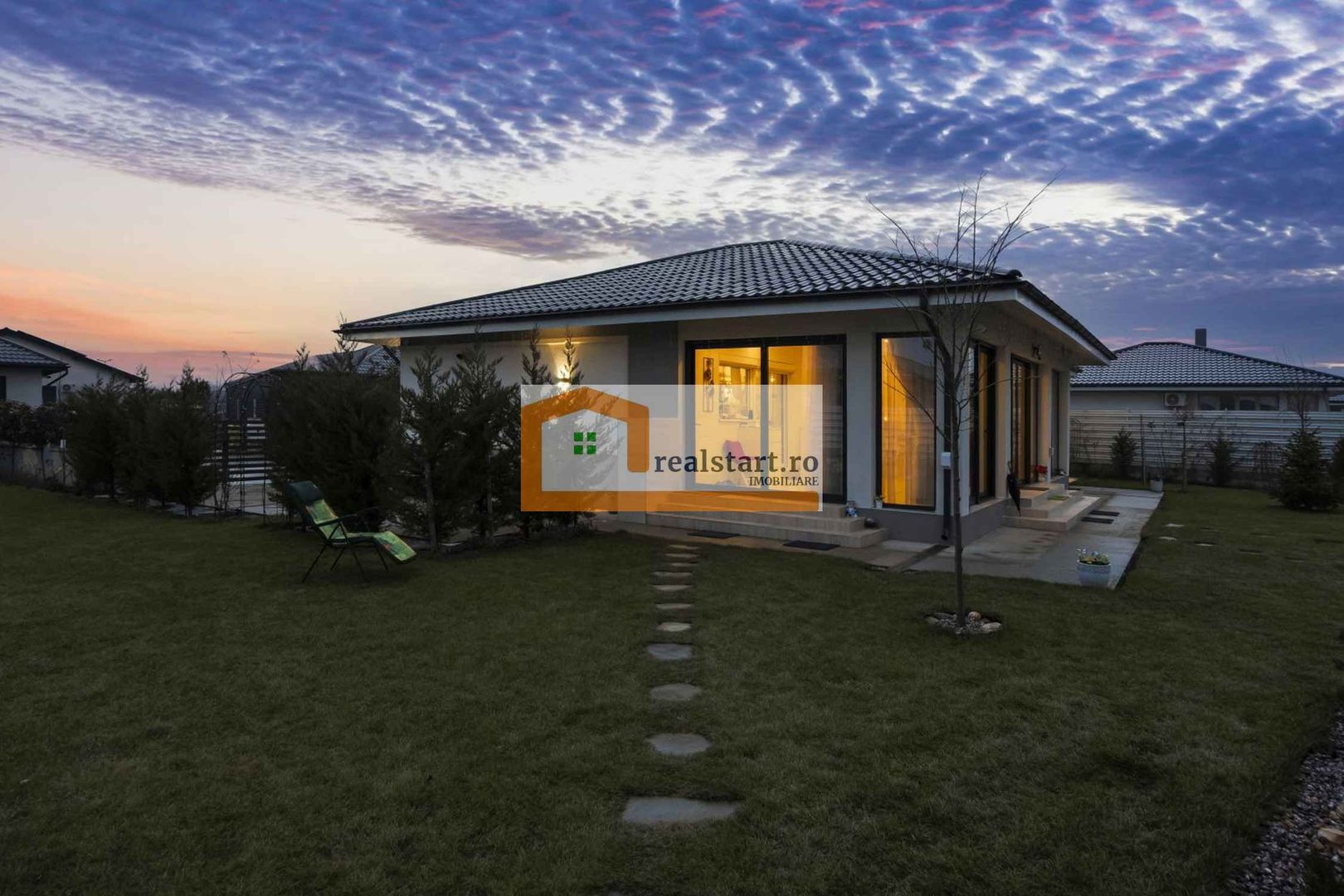 Langa Padure, Vila P+Pod , 1500mp teren,  terasa 40mp,  complex securizat - Poză 37