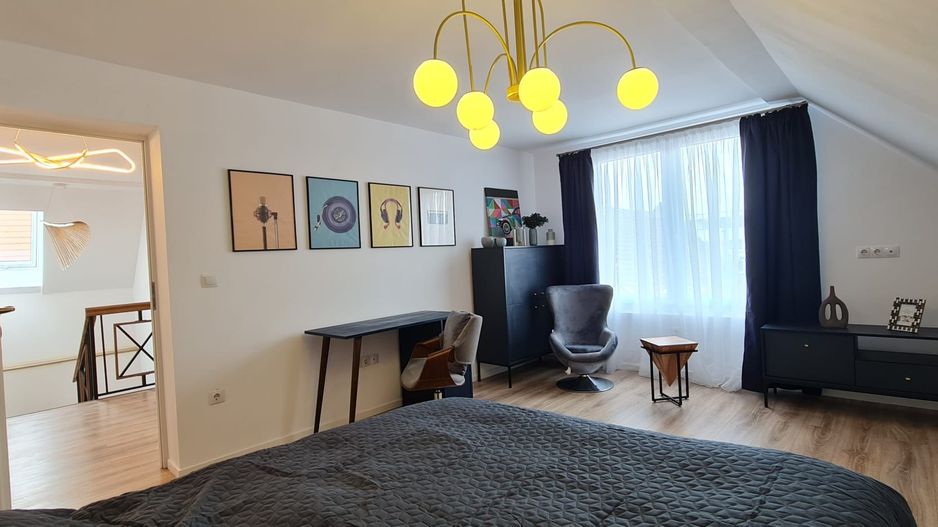 Vila spațioasă și elegantă de vânzare la intrarea în cartierul Turnișo - Poză 20