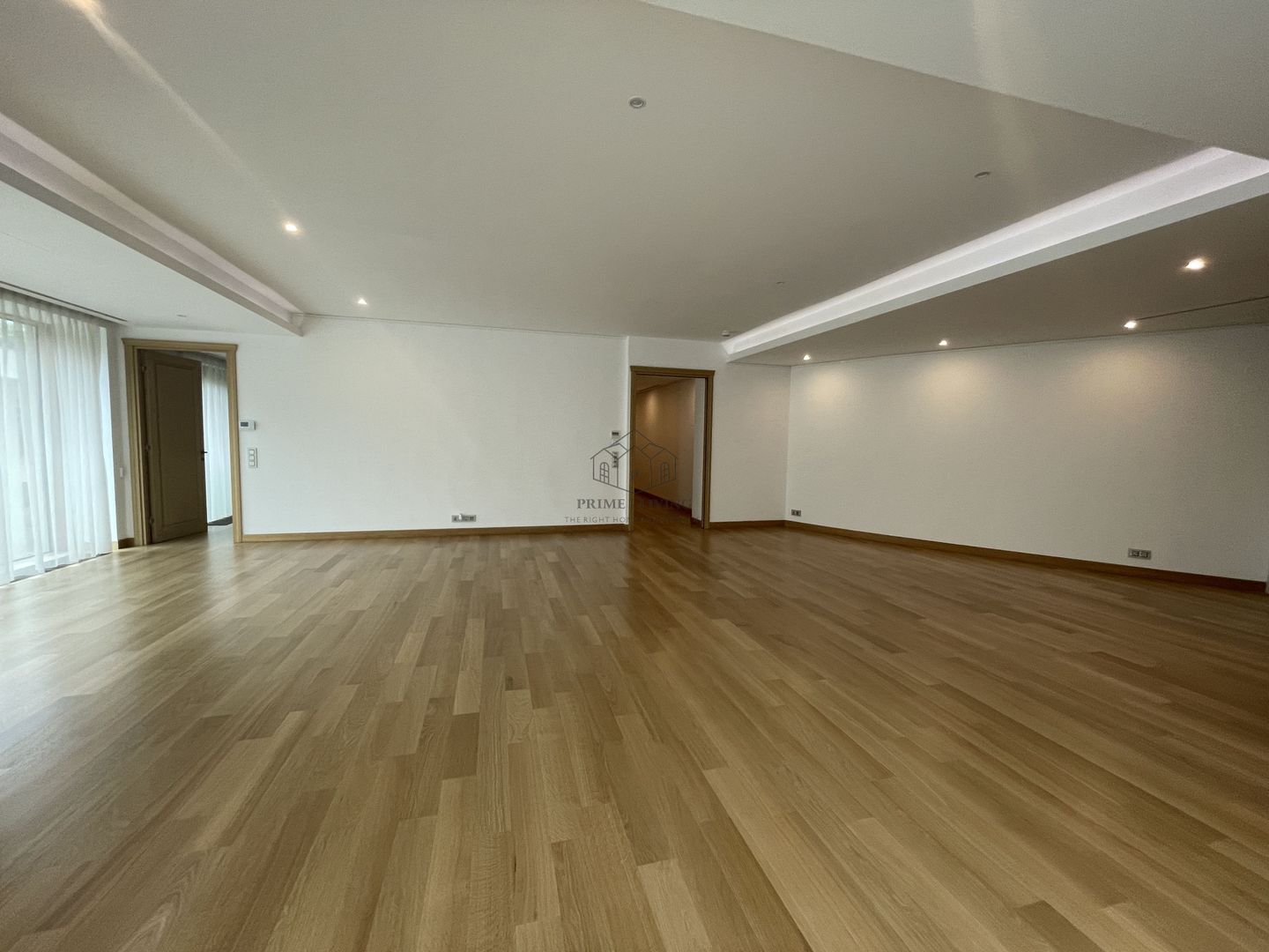 APARTAMENT LUX CU 3 CAMERE, SPATIOS, LA INCHIRIERE IN ZONA PRIMAVERII - Poză 14