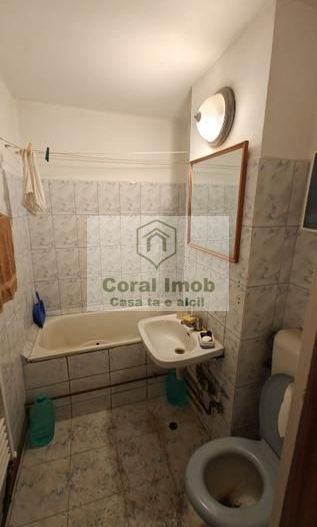 Vand apartament zona linistita - Poză 10