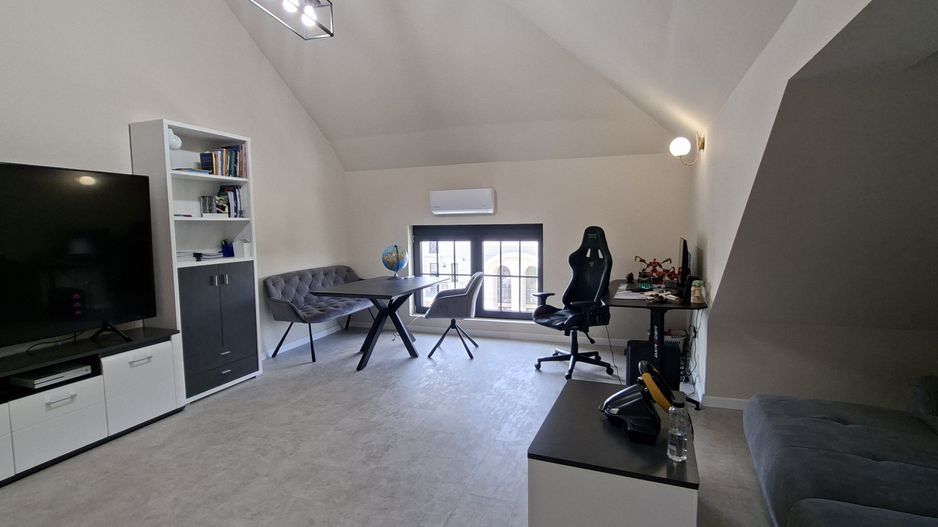 Vila spatioasa cu piscina - Dumbravita/Padurea Verde - Poză 35