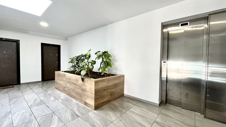 3 camere spațios si  cu terasă generoasă, la intrare în Dumbrăvița - Poză 28