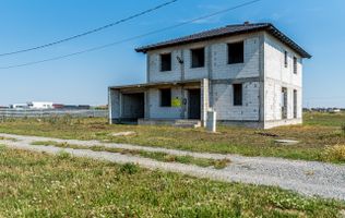 Vilă cu 5 camere | teren 1000 mp | cartier San Paolo (lângă Westfield)