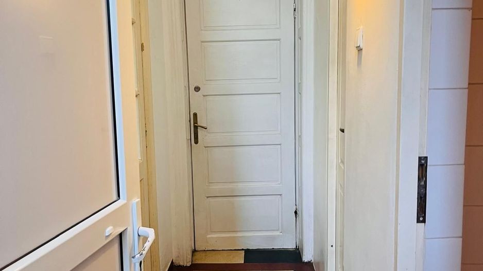 Spatiu stradal, central, cu vad comercial si vizibilitate excelenta - Poză 8