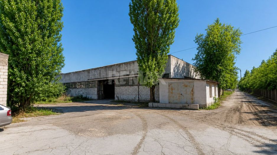 Oportunitate Rară de Investiție Industrială – 3,97 ha Teren + 14.673 m² Construcții în Zona Sîngera, Chișinău - Poză 1