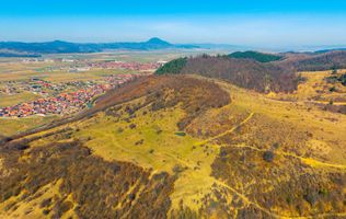 Teren 6 Hectare cu PUZ pentru Resort Turistic panorma Muntii Piatra Craiului