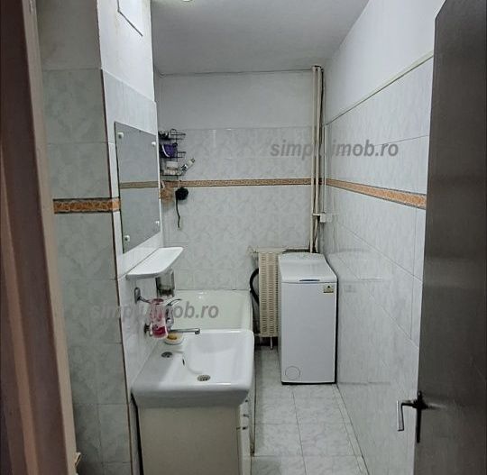 DECOMANDATA-OPORTUNITATE – GARSONIERĂ 40 MP, METROU LA 5 MINUTE - Poză 5