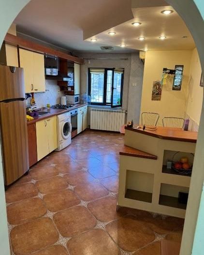 Apartament 3 camere de inchiriat, centrala proprie, Drumul Sarii - Poză 2