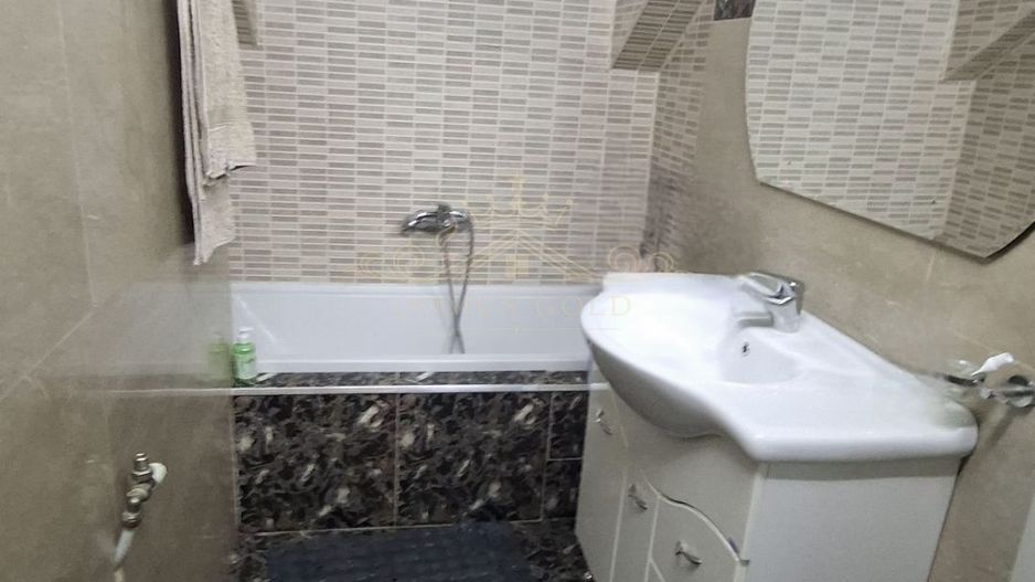 Vind apartament cu 1 camera ,bucatarie ,1baie sup.30mp. In Marasti . - Poză 4