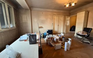 Apartament spatios cu 3 camere in zona Centrala - Poză 4