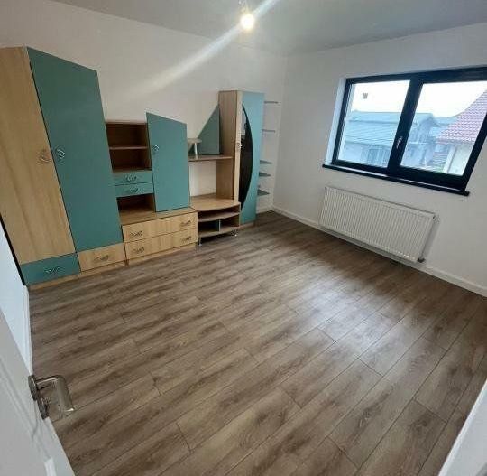 Tărlungeni, zona Izvor, casă de vănzare - Poză 11