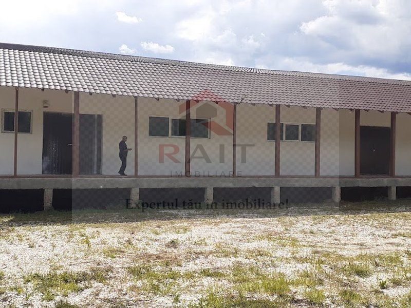 Hala de Inchiriat Godeni Arges - Poză 1