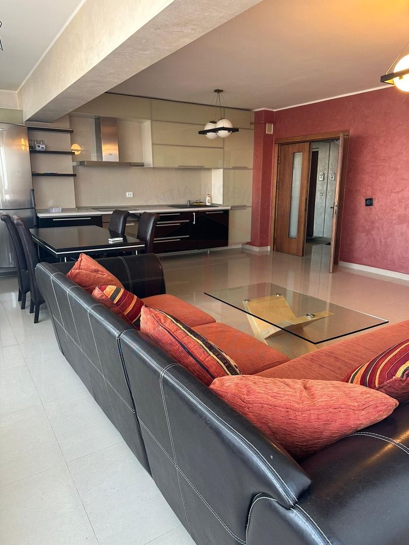 Inchiriere apartament cu 2 camere, Cosbuc, 70 mp, 500 EURO/Luna - Poză 1