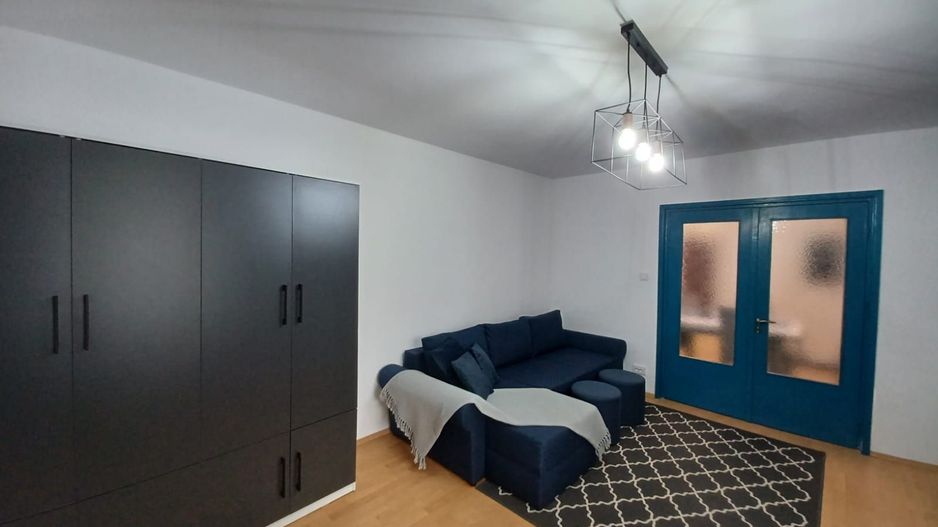 Chirie, 2 dormitoare, str. Sovata. 400 E/lună negociabil. Comision 0. - Poză 3