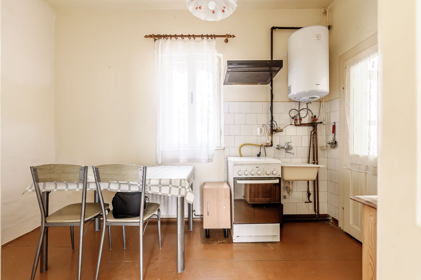 Casa de caramida pe strada Plopilor in Vlaicu Comision 0 - Poză 7