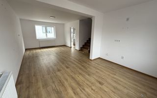 🏡 Case tip triplex de vânzare | 110 mp | Garaj | 126.000 € - Poză 8