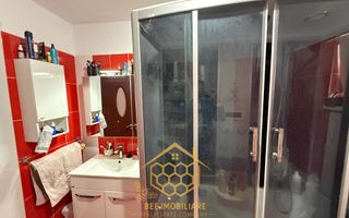 Apartament modern cu 3 camere și curte proprie in Cartier Magnolia - Poză 9