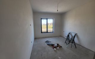 Duplex cu 3 camere în Mosnita Noua - Poză 1