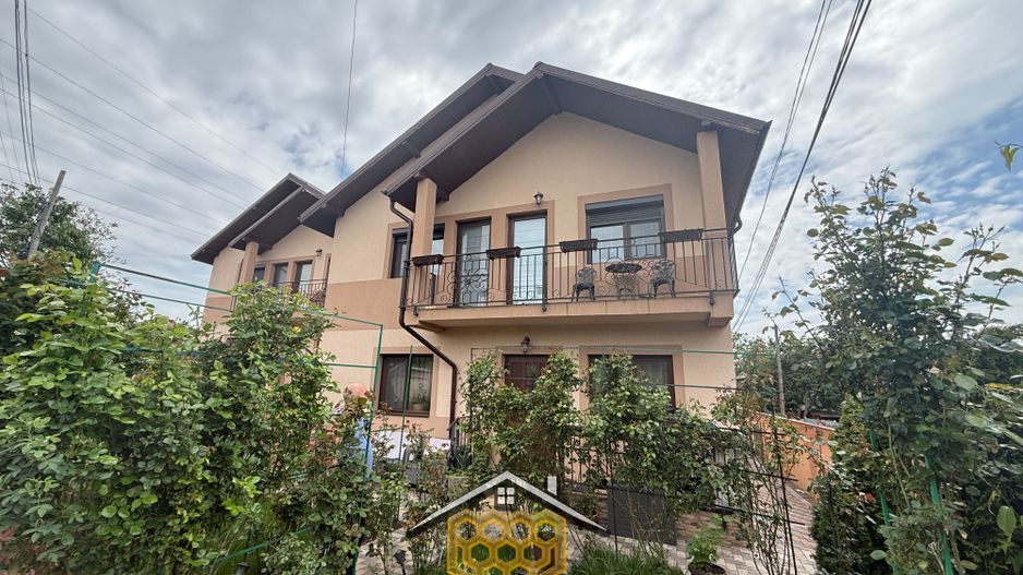 Casa Spatioasa in Cartierul Lapus – Confort, Liniste si Spatiu Generos - Poză 2
