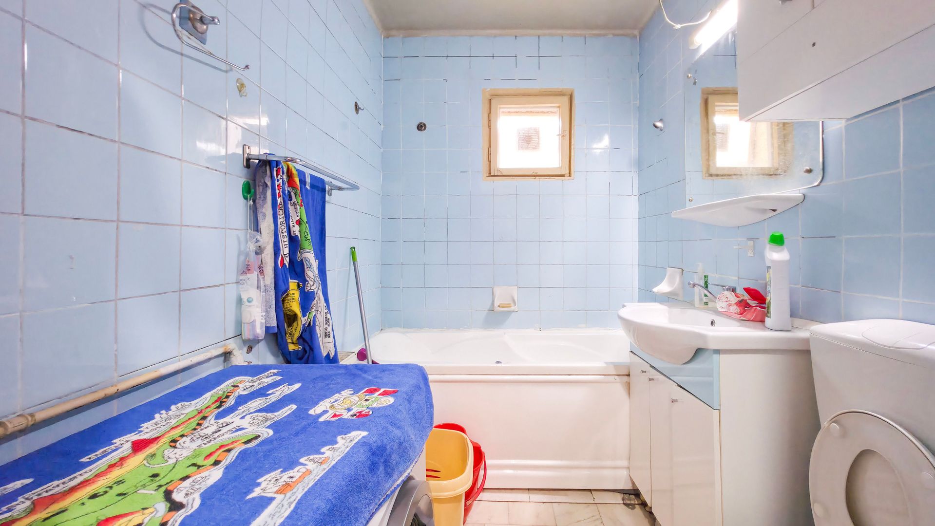 Apartament 4 camere, 2 băi, 2 balcoane, bloc reabilitat - Poză 11