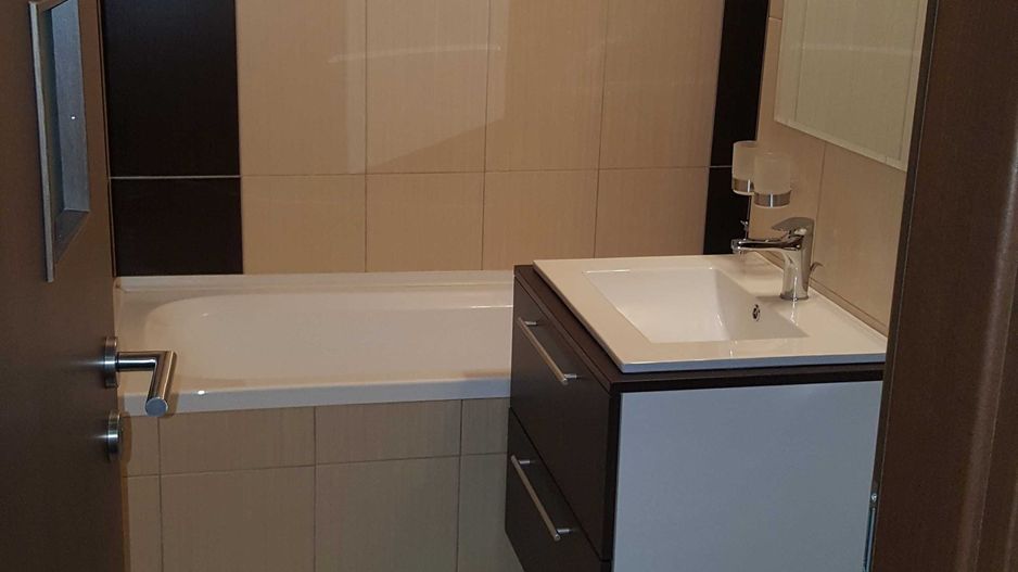 Dambovita - Parc Clabucet | 3 camere |  Decomandat | Garaj | Etaj Intermediar. - Poză 4