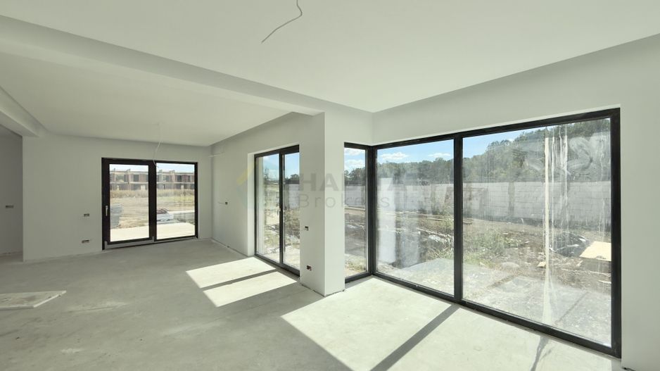 Locație premium, lângă pădure | Vila individuala 4 camere+piscina - Poză 3