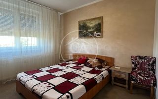 Apartament cu 3 camere de vânzare în zona Rogerius, Oradea - Poză 1