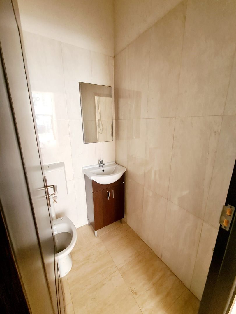 Spatiu de vanzare - Poză 6